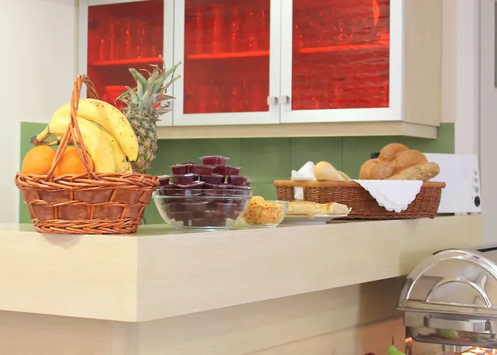 Amaryllis 3* Τολό